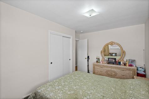 8240 45TH Street Lyons IL 60534