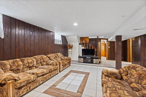 8240 45TH Street Lyons IL 60534