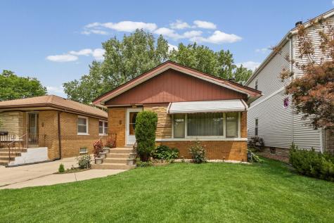 8240 45TH Street Lyons IL 60534