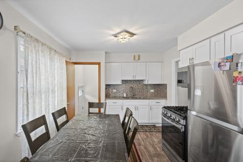 8240 45TH Street Lyons IL 60534