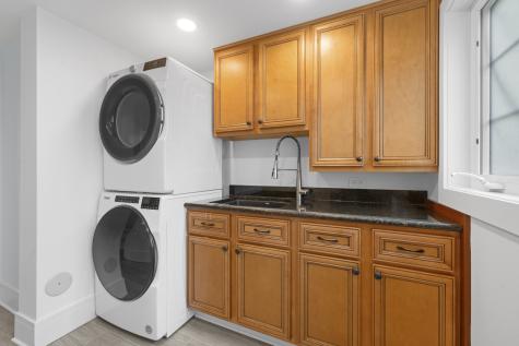 32 Lancaster Lane Lincolnshire IL 60069