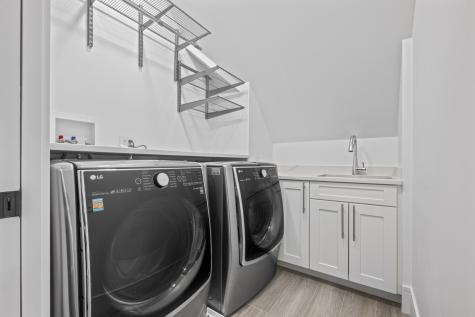 32 Lancaster Lane Lincolnshire IL 60069