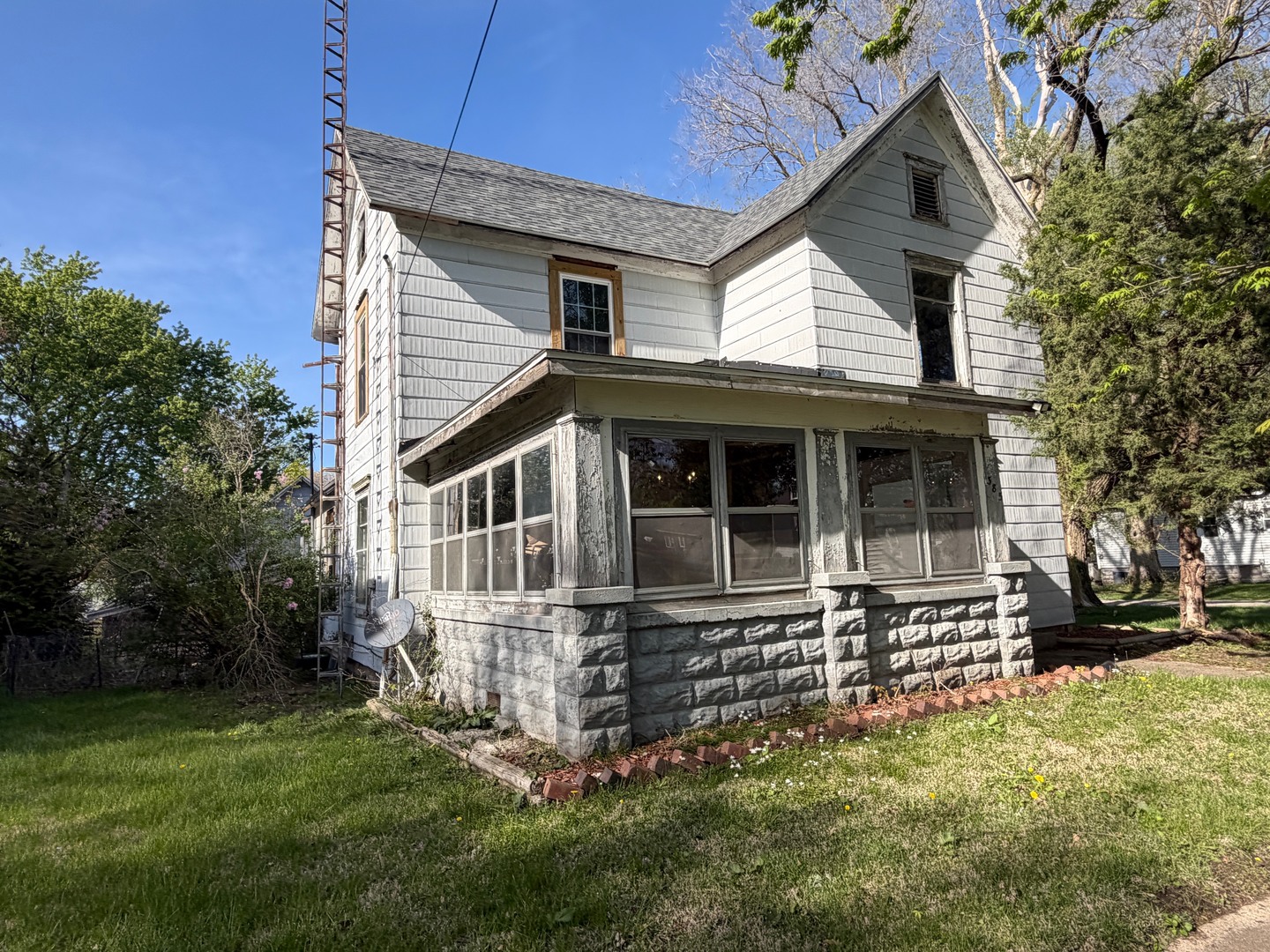 385 East Main Street Sheldon IL 60966