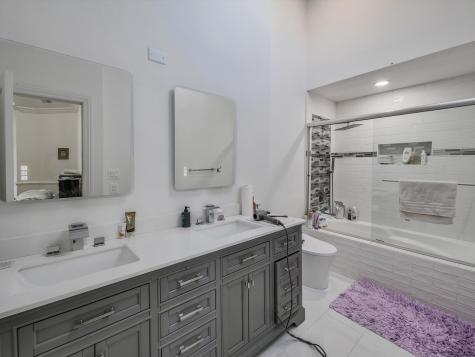 140 Braymore Court Inverness IL 60010