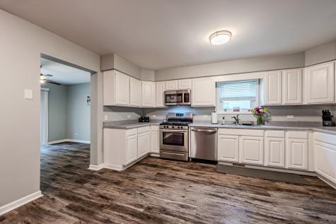 307 Inner Circle Drive Bolingbrook IL 60490