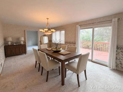281 Governors Lane Elgin IL 60123