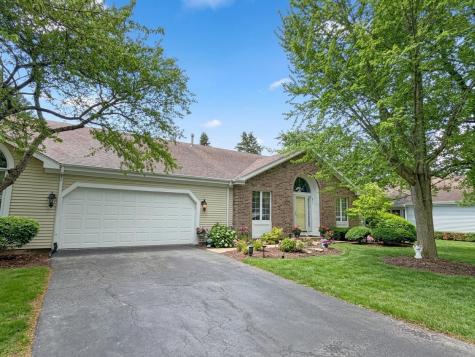 281 Governors Lane Elgin IL 60123