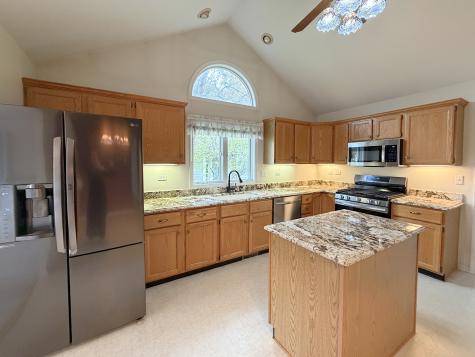 281 Governors Lane Elgin IL 60123