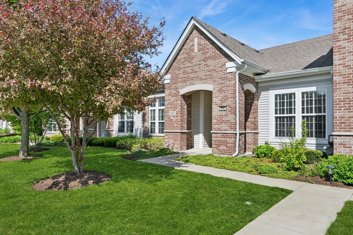 2682 Avondale Circle Naperville IL 60564