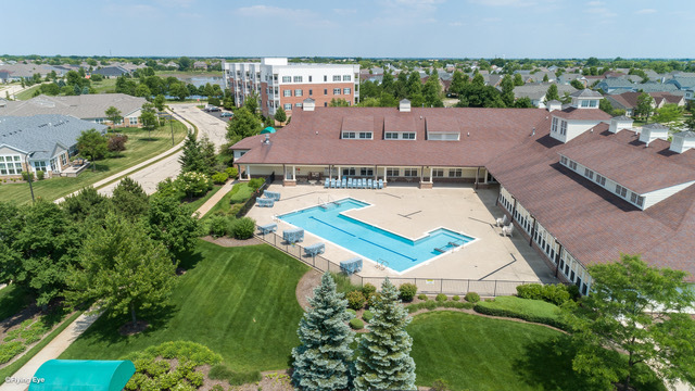 2682 Avondale Circle Naperville IL 60564