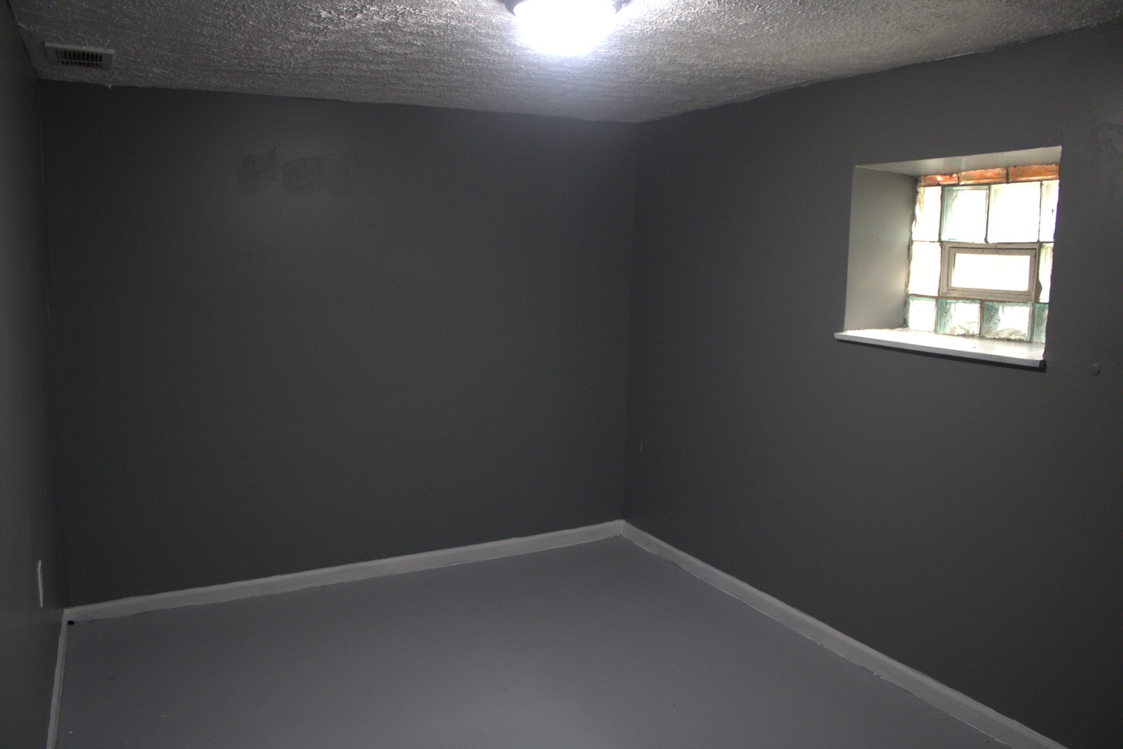 8207 South Marquette Avenue Chicago IL 60617