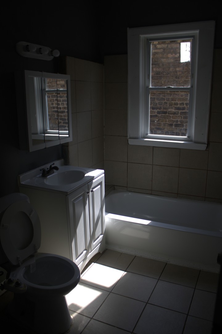 8207 South Marquette Avenue Chicago IL 60617