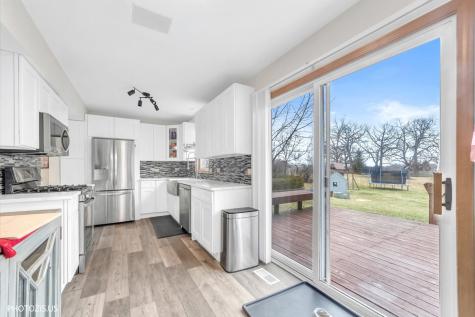 1327 East Fox Chase Drive Round Lake Beach IL 60073