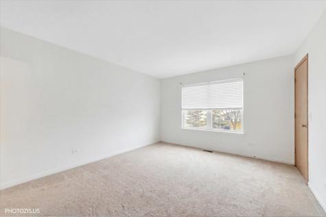 1327 East Fox Chase Drive Round Lake Beach IL 60073
