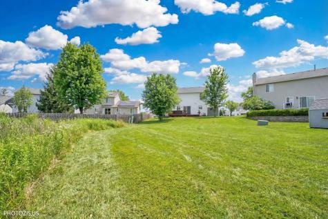 1327 East Fox Chase Drive Round Lake Beach IL 60073