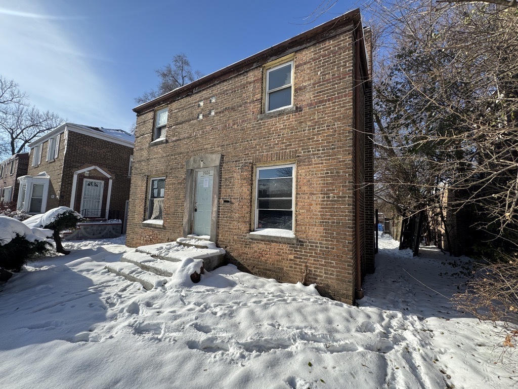 9926 South Luella Avenue Chicago IL 60617