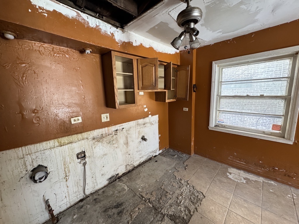 9926 South Luella Avenue Chicago IL 60617