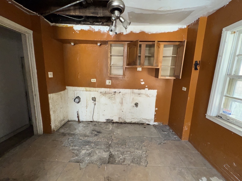 9926 South Luella Avenue Chicago IL 60617