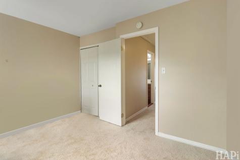 435 Meadow Green Lane Round Lake Beach IL 60073