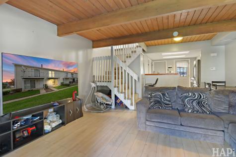 435 Meadow Green Lane Round Lake Beach IL 60073