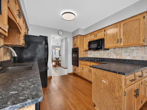 1229 Hanover Street Woodridge IL 60517