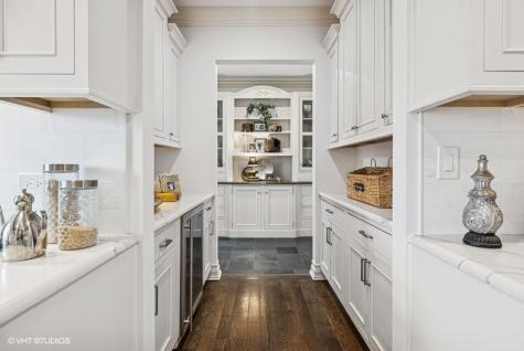 404 Caesar Drive Barrington Hills IL 60010