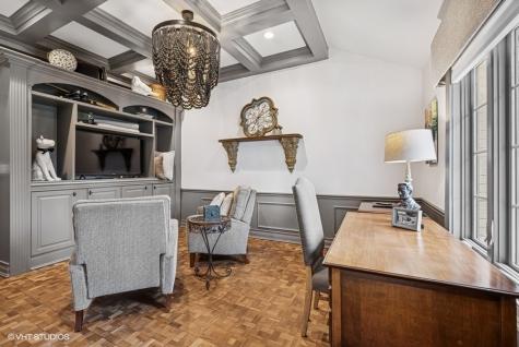 404 Caesar Drive Barrington Hills IL 60010