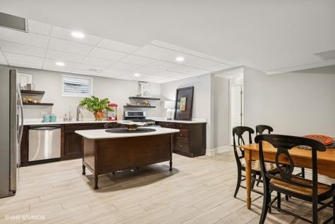 404 Caesar Drive Barrington Hills IL 60010