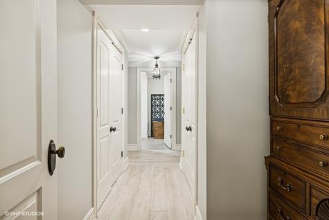 404 Caesar Drive Barrington Hills IL 60010