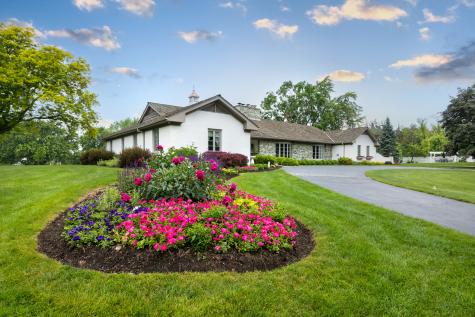 404 Caesar Drive Barrington Hills IL 60010