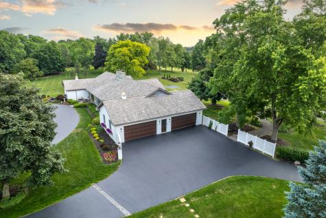 404 Caesar Drive Barrington Hills IL 60010