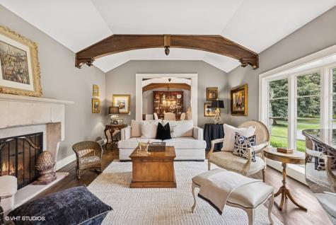 404 Caesar Drive Barrington Hills IL 60010