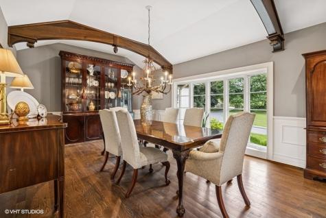 404 Caesar Drive Barrington Hills IL 60010