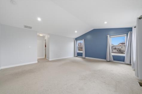217 Sunbury Drive St. Charles IL 60175
