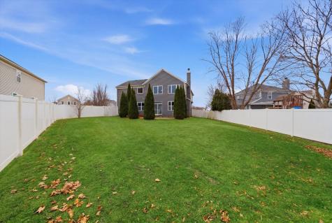 217 Sunbury Drive St. Charles IL 60175