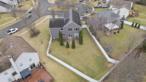 217 Sunbury Drive St. Charles IL 60175