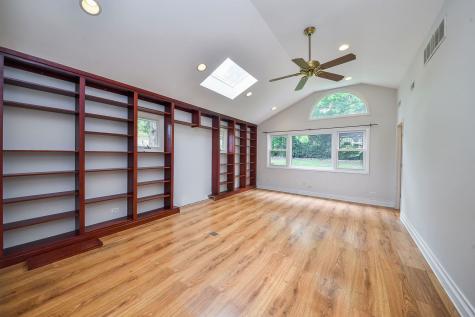 532 Ranch Road Wheaton IL 60187
