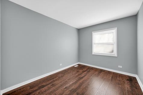 911 East 76th Street Chicago IL 60619