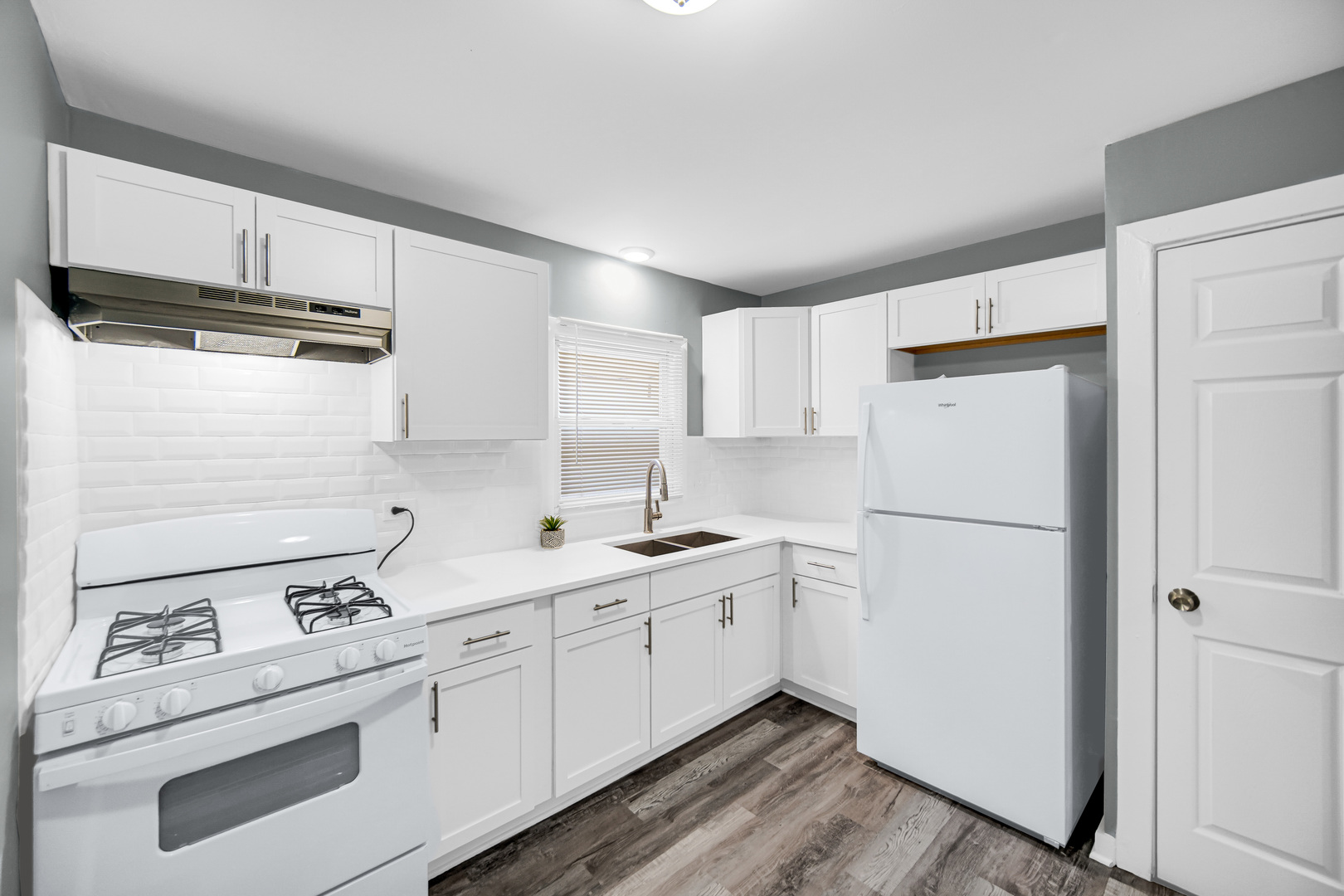 911 East 76th Street Chicago IL 60619