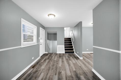 911 East 76th Street Chicago IL 60619