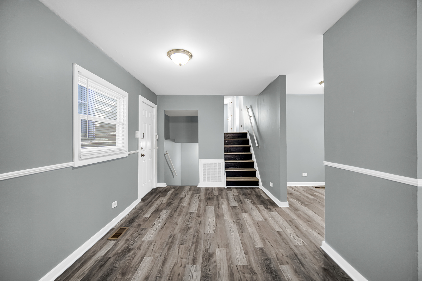 911 East 76th Street Chicago IL 60619