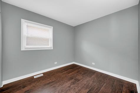 911 East 76th Street Chicago IL 60619
