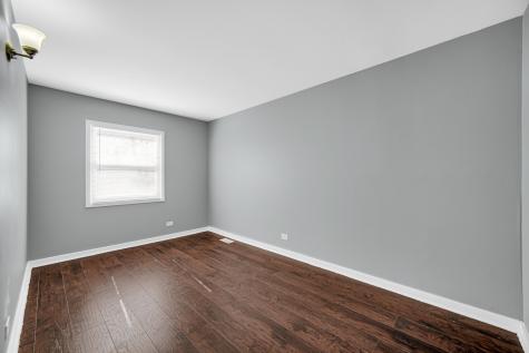 911 East 76th Street Chicago IL 60619