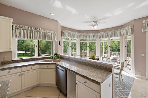 32 Rosewood Drive Hawthorn Woods IL 60047