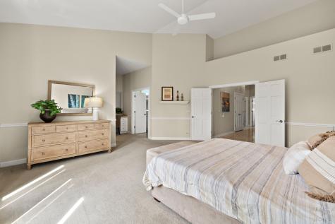 32 Rosewood Drive Hawthorn Woods IL 60047