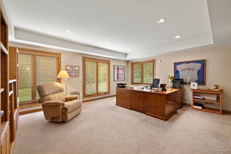 32 Rosewood Drive Hawthorn Woods IL 60047