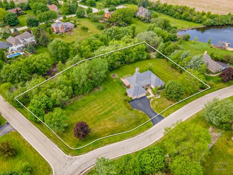 32 Rosewood Drive Hawthorn Woods IL 60047
