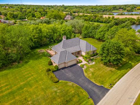 32 Rosewood Drive Hawthorn Woods IL 60047