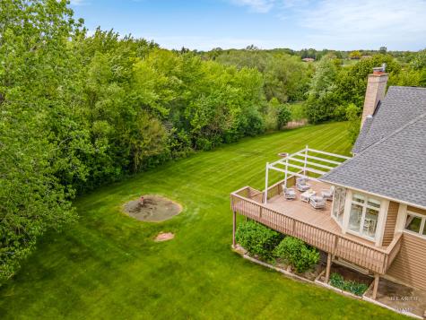 32 Rosewood Drive Hawthorn Woods IL 60047