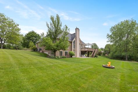 32 Rosewood Drive Hawthorn Woods IL 60047